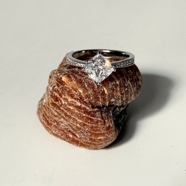 cushion cut diamond ring
