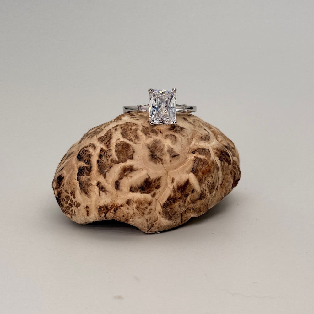 Radiant Cut Diamond Three-Stone Ring: A Bold Symbol of Infinite Growth rad three stone ring